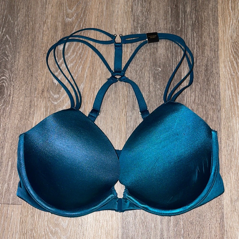 VS teal bra